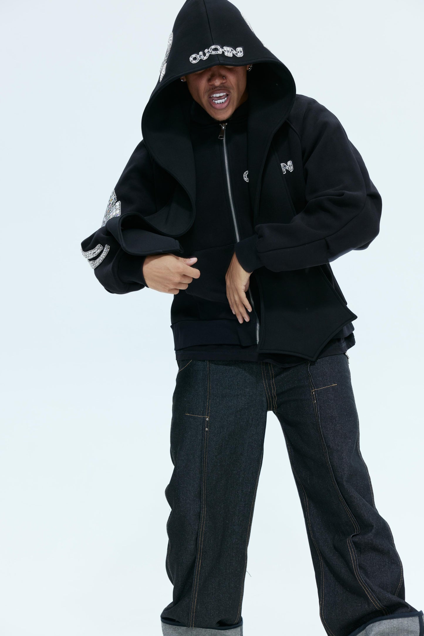 OUCHINI écharpe hoodie -O-ra farming